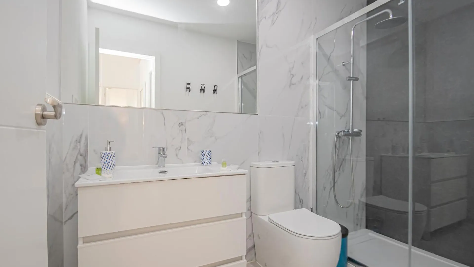New Luxury And Sunny 2Br Apartment Premium Spot Siviglia