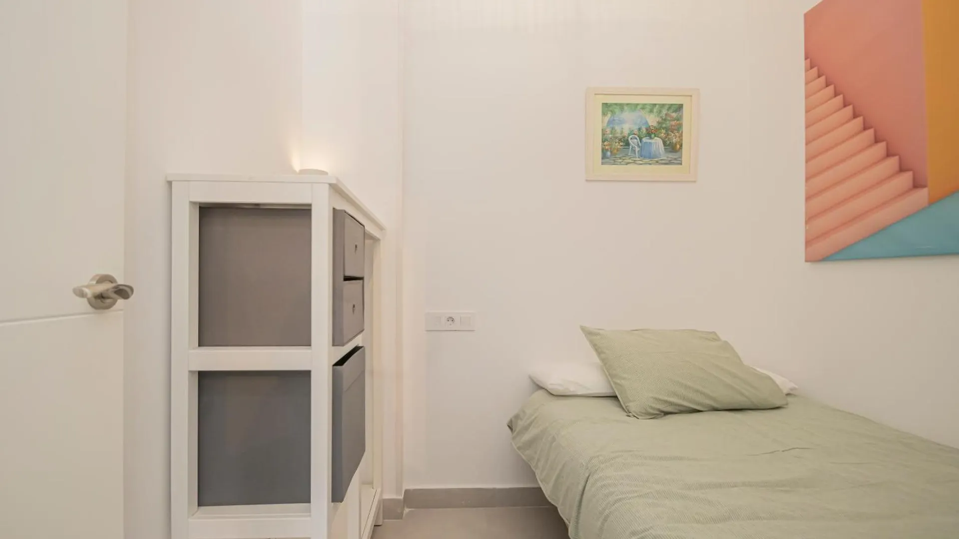 New Luxury And Sunny 2Br Apartment Premium Spot Siviglia